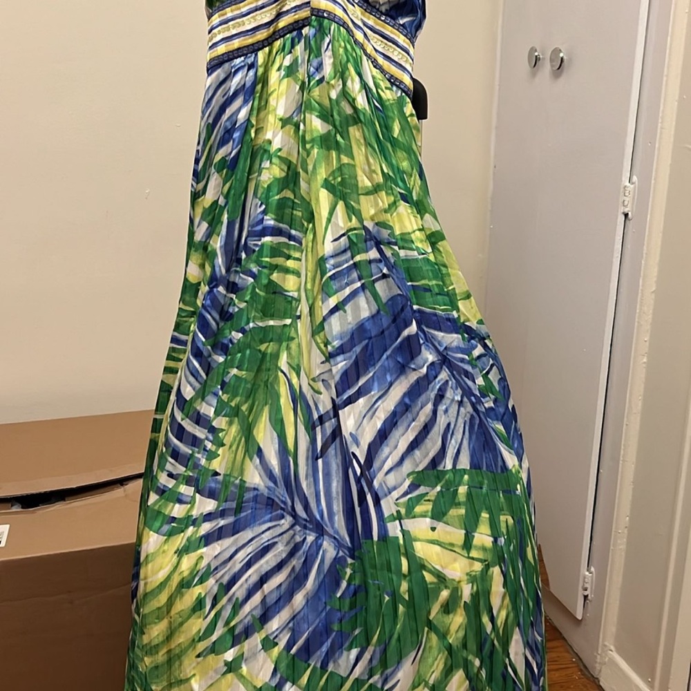 Tropical Leaf Print Maxi Dress